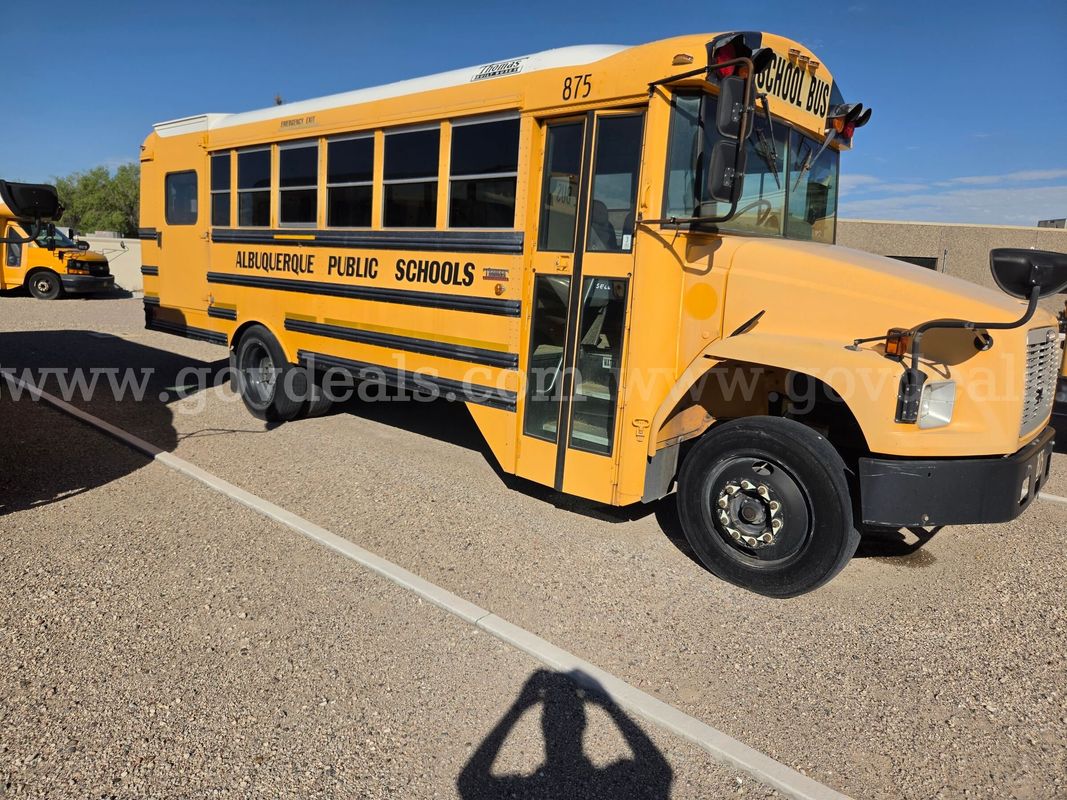 2006 FREIGHTLINER FS65 School Bus