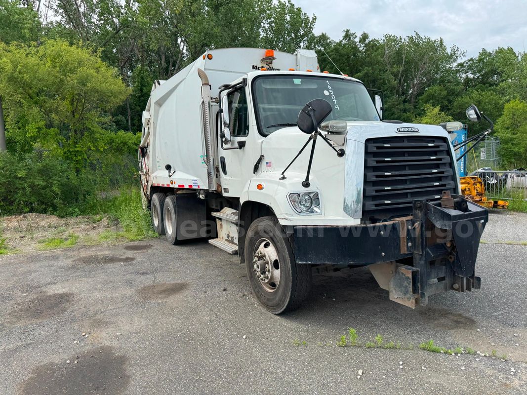 2016 Freightliner 108SD 20YD Compactor LOT809 - 165079 - NR