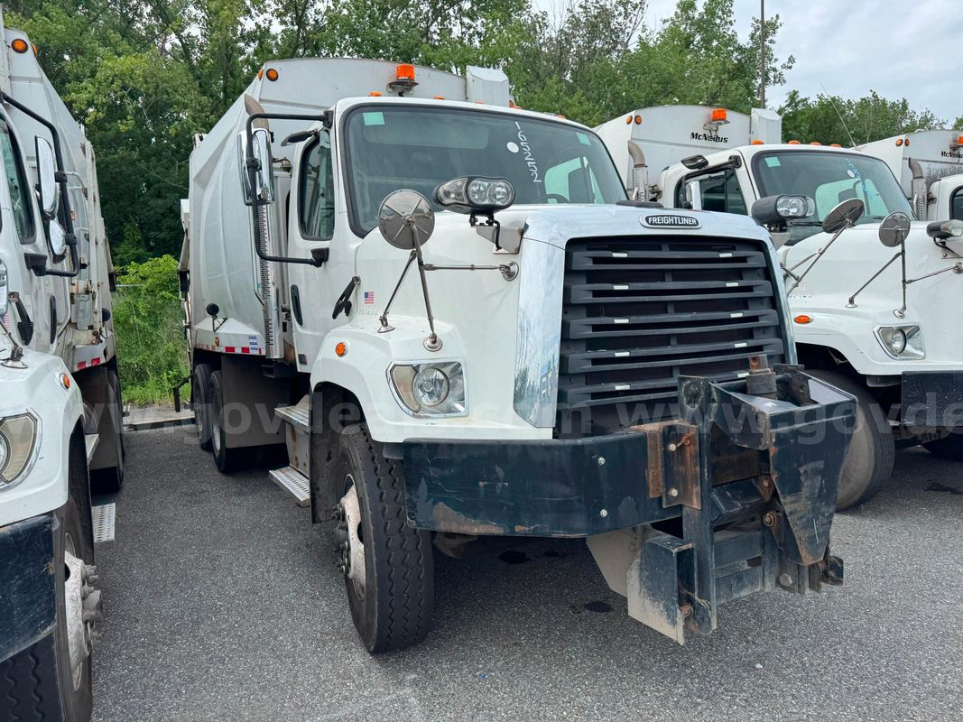 2016 Freightliner 108SD 20YD Compactor LOT805 - 165252 - R