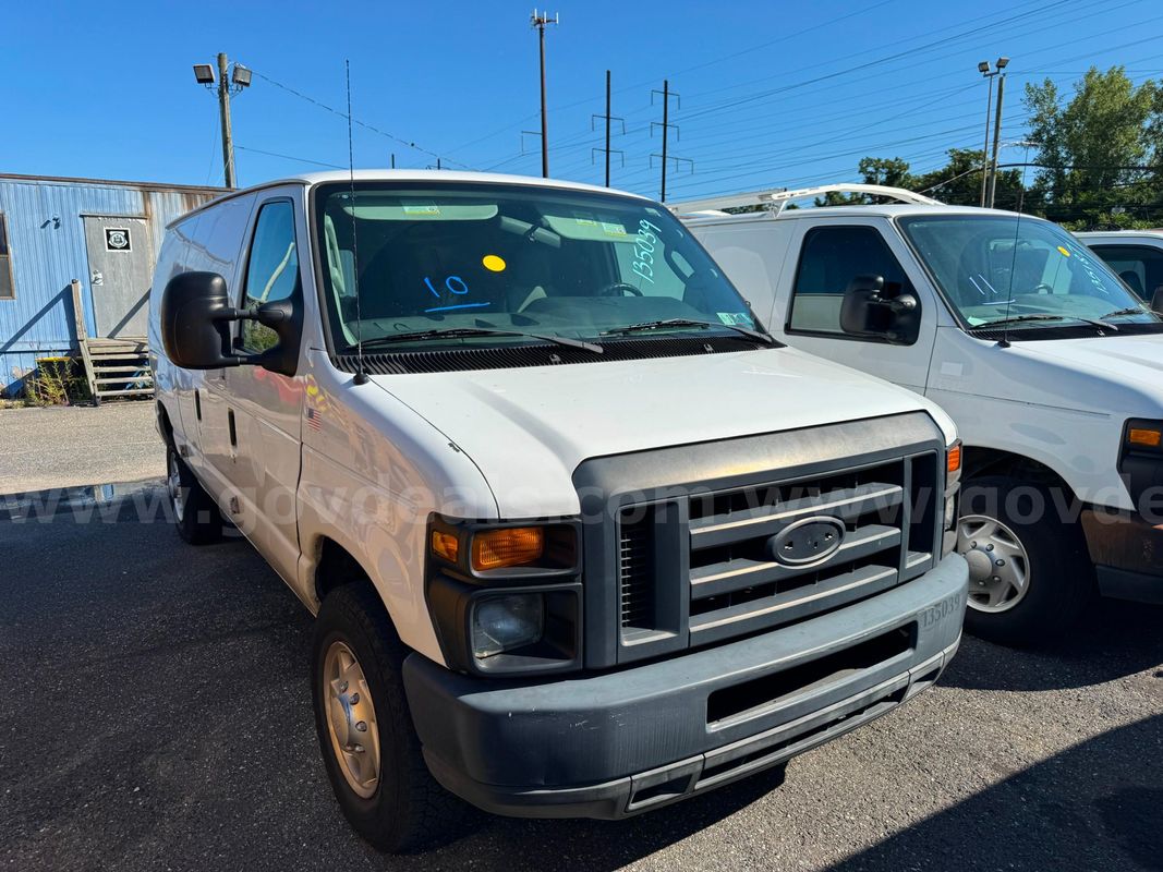 2013 Ford Econoline LOT10 - 135126 - R