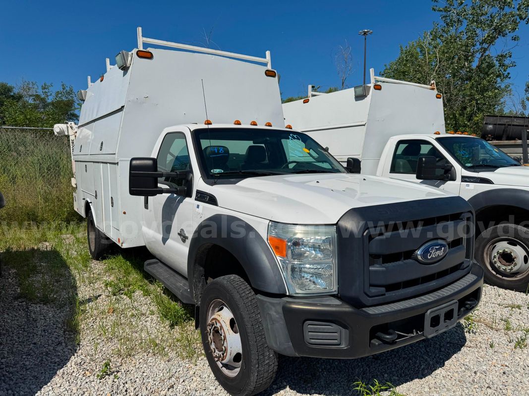 2016 Ford F-550 Utility LOT48 - 160073 - R