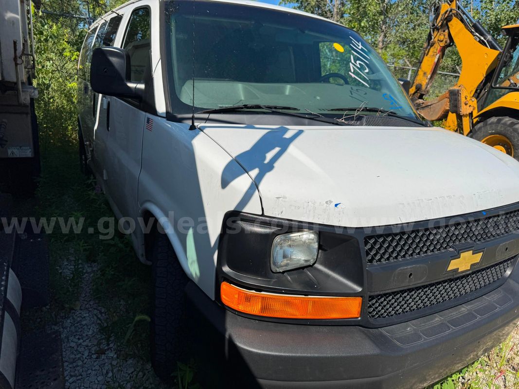2017 Chevrolet Express LOT54 - 175114 - R