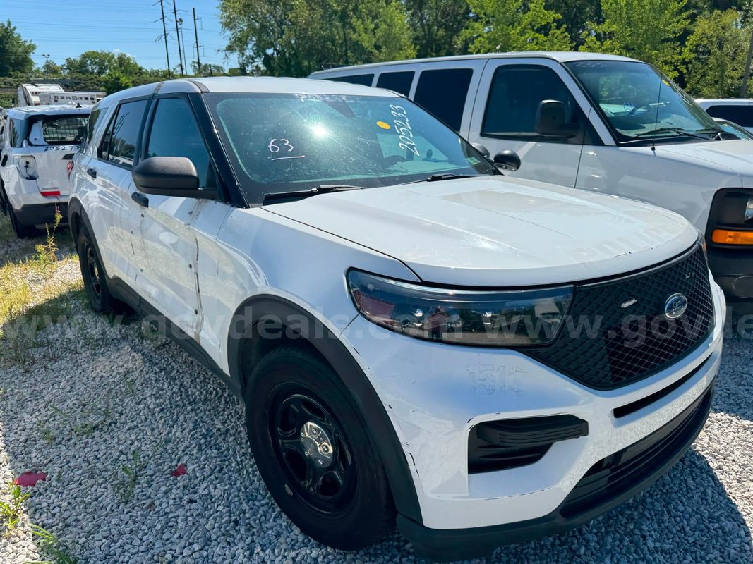 2020 Ford Interceptor SUV Hybrid LOT63 - 205233 - R