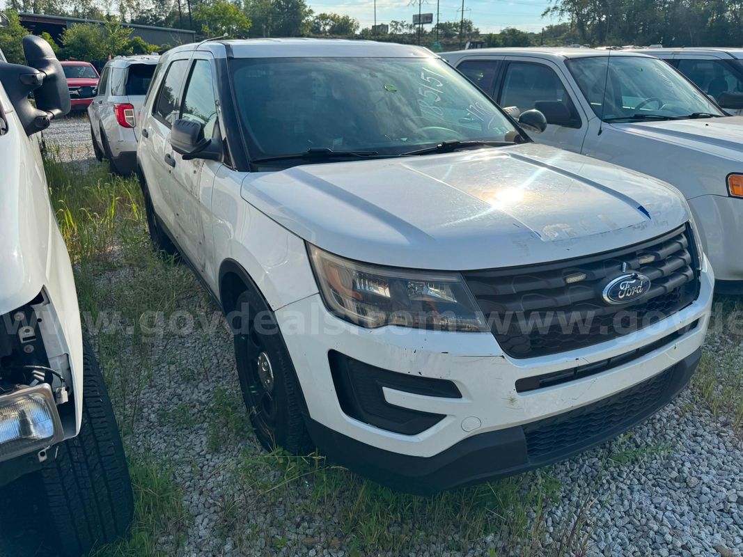 2018 Ford Interceptor SUV Lot 178 - 185151 R