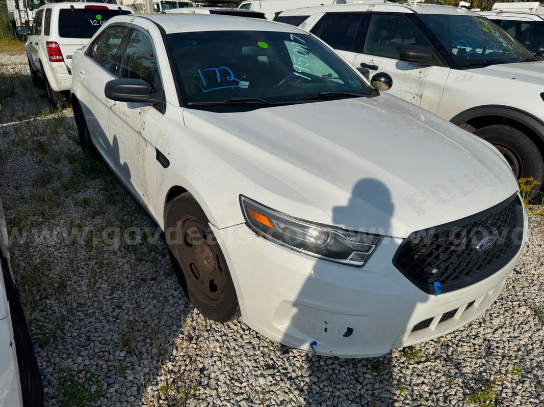 2019 Ford Interceptor Sedan Lot 172 - 195097 R