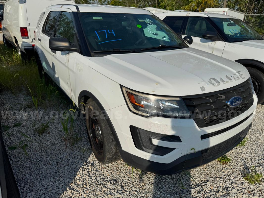 2019 Ford Interceptor SUV Lot 174 - 195319 R