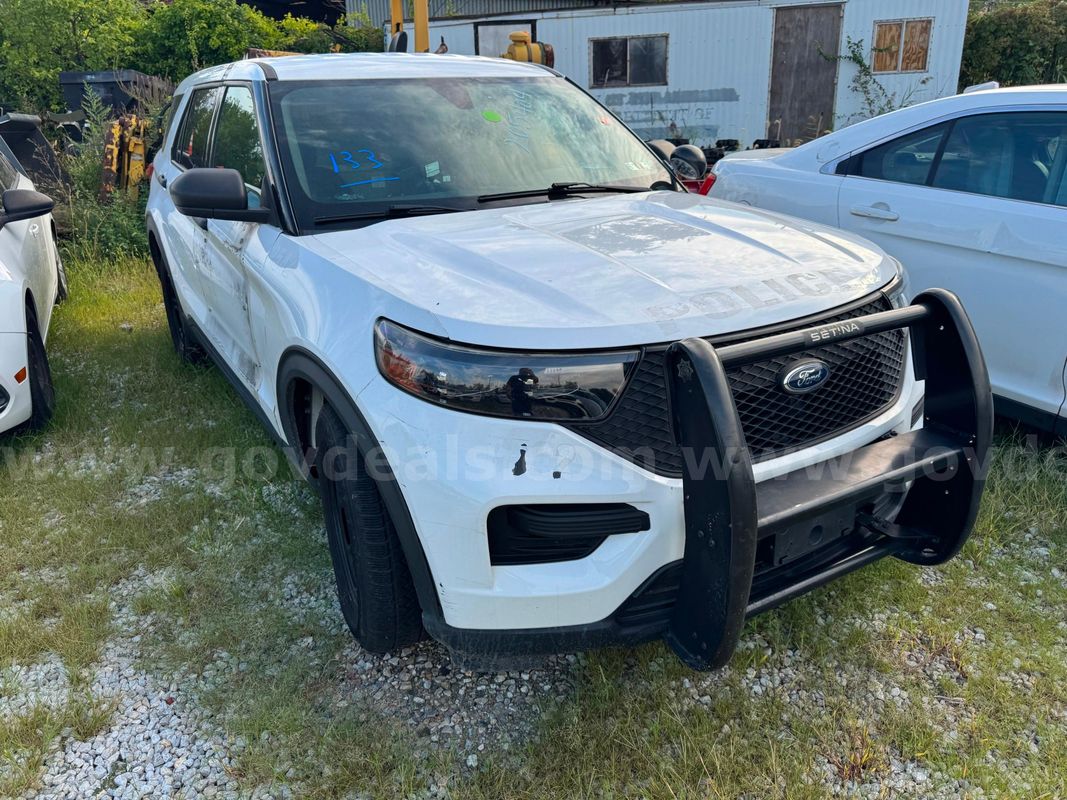 2020 Ford Interceptor SUV Hybrid Lot 133 - 205404 R