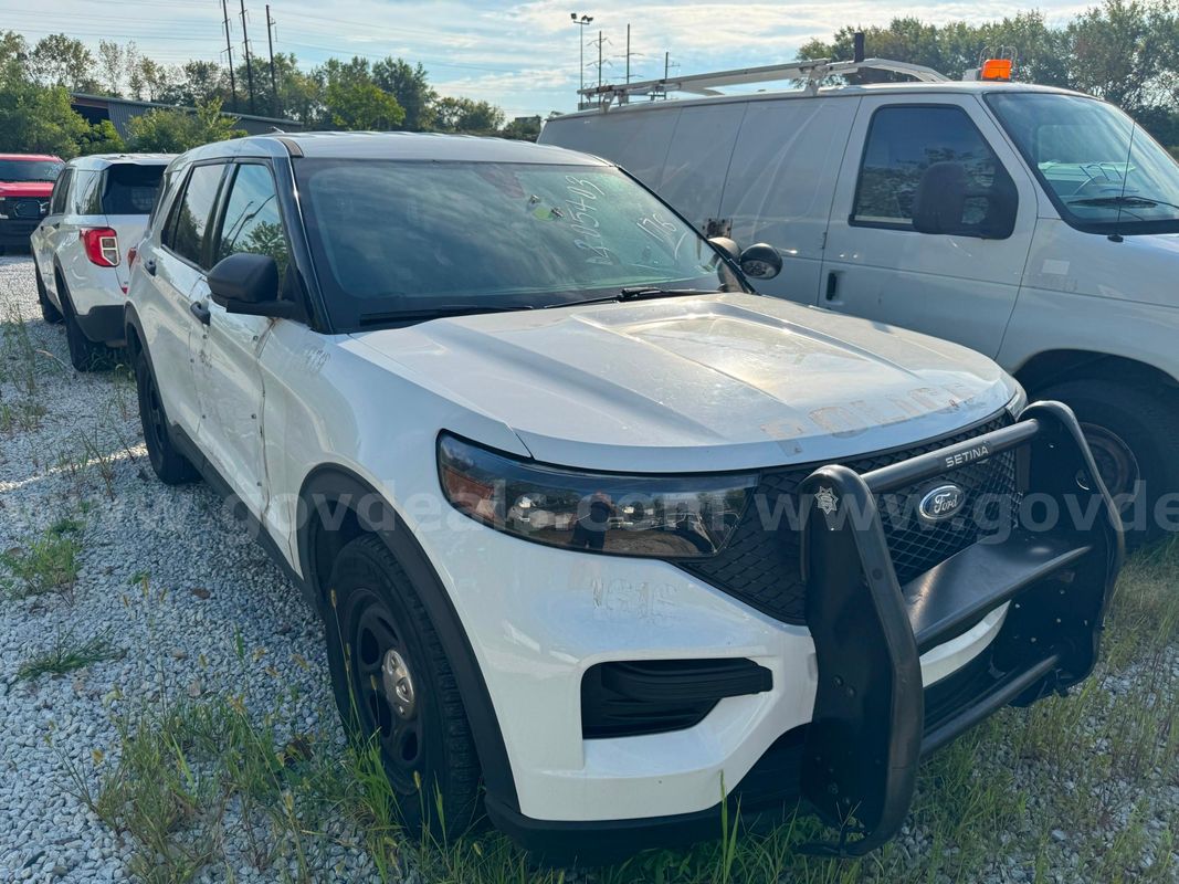 2020 Ford Interceptor SUV Hybrid Lot 176 - 205403 R