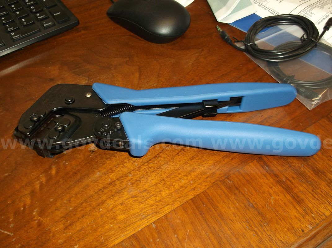 TYCO ELECTRONICS CRIMPING TOOL