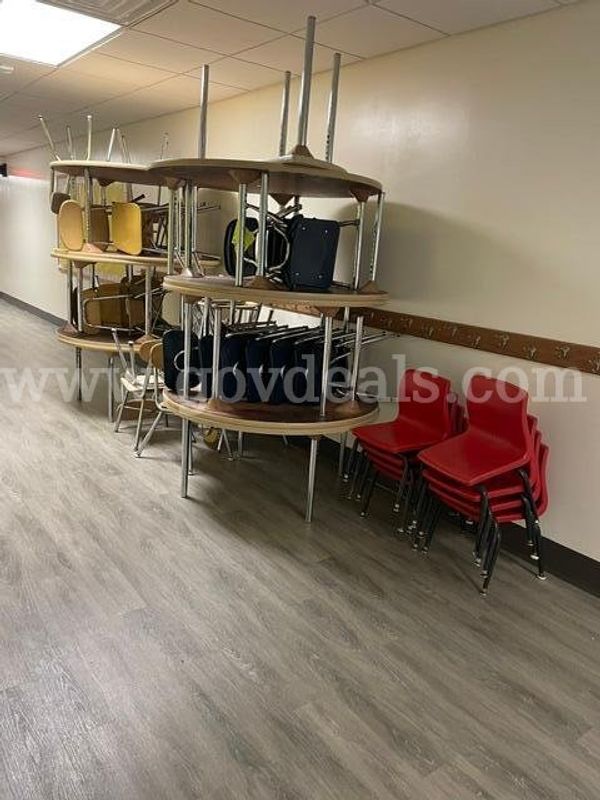Lot Of Assorted Classroom Furniture - 10 Classrooms