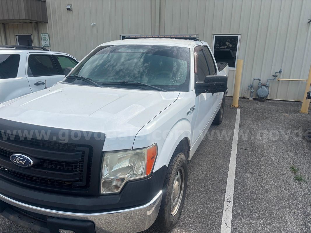 2014 Ford F-150 XL SuperCab 6.5-ft. Bed 2WD