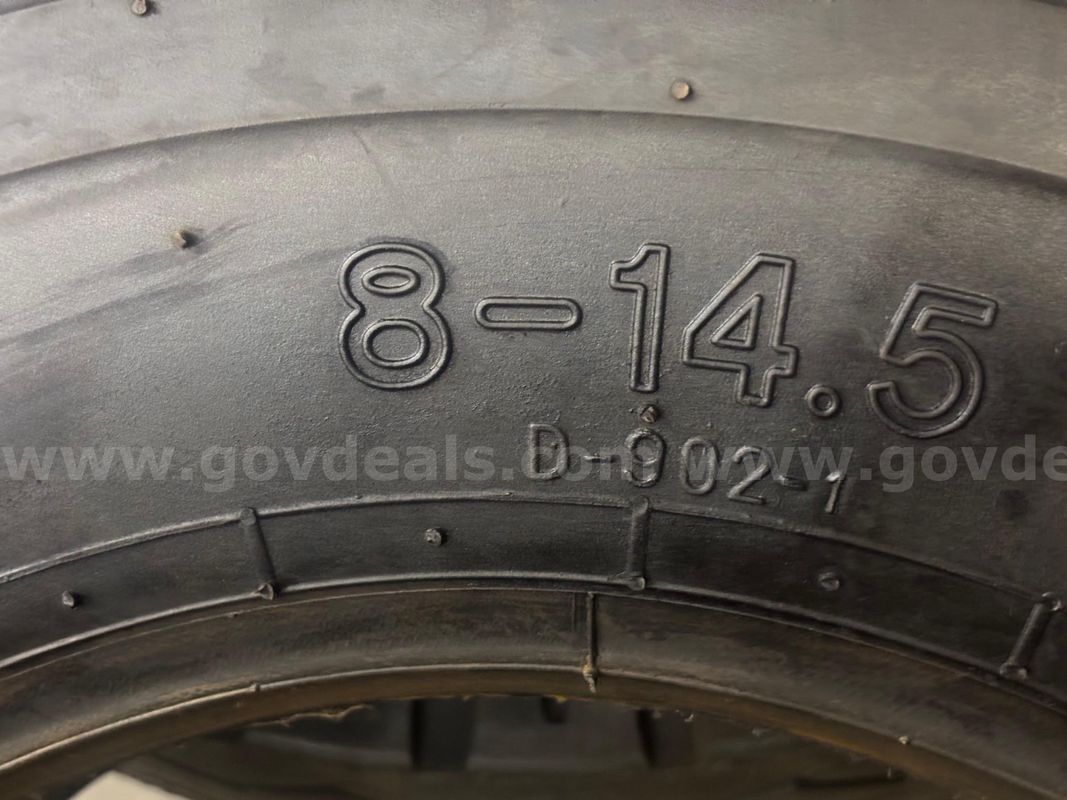 DEESTONE 8-14.5 TRAILER TIRE