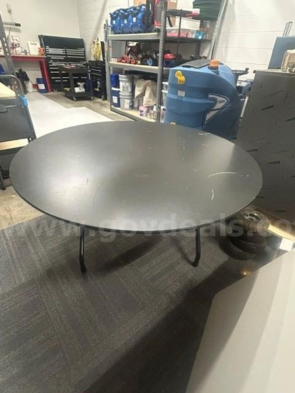 Round Tables for events and catering