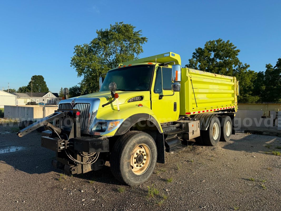 2002 International 7400