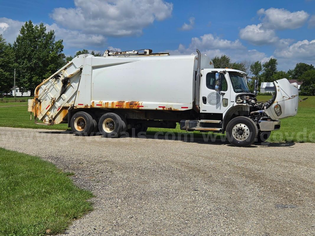 2007 Freightliner M2 106