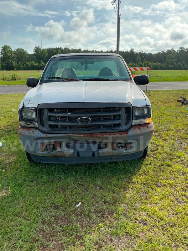 2002 Ford F-250 SD XL 2WD