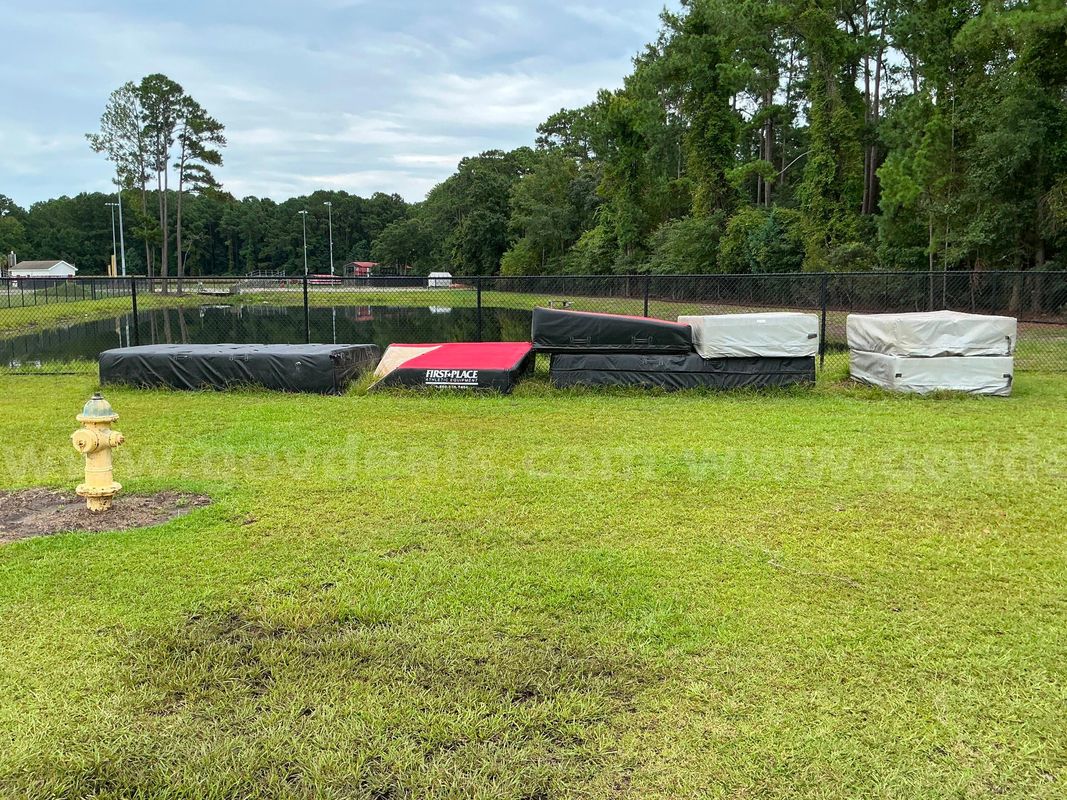 Pole Vault Landing Pads