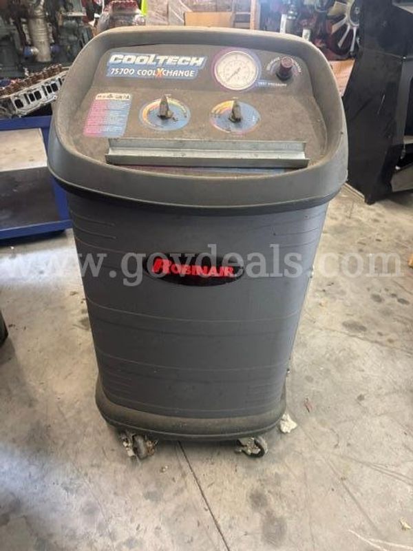 Robinair Cool Tech - AC Service Unit