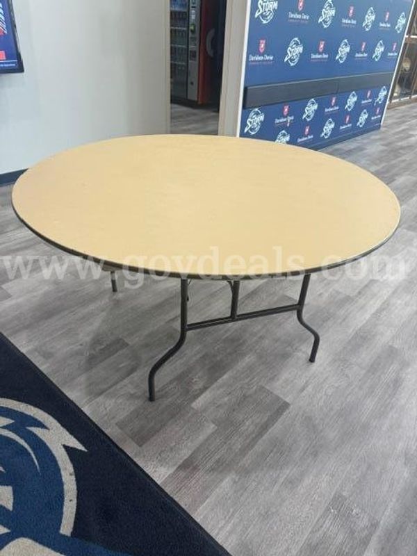 5 ft. Round Tables with Carts - Qty 40