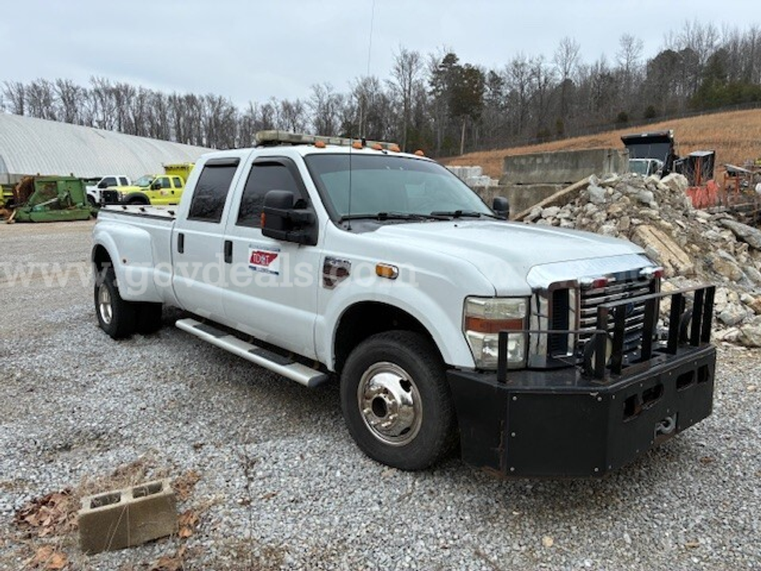 2010 FORD F350 4WD