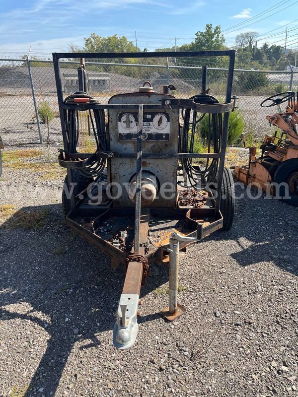 1974 Lincoln Welder, 2-Wheel