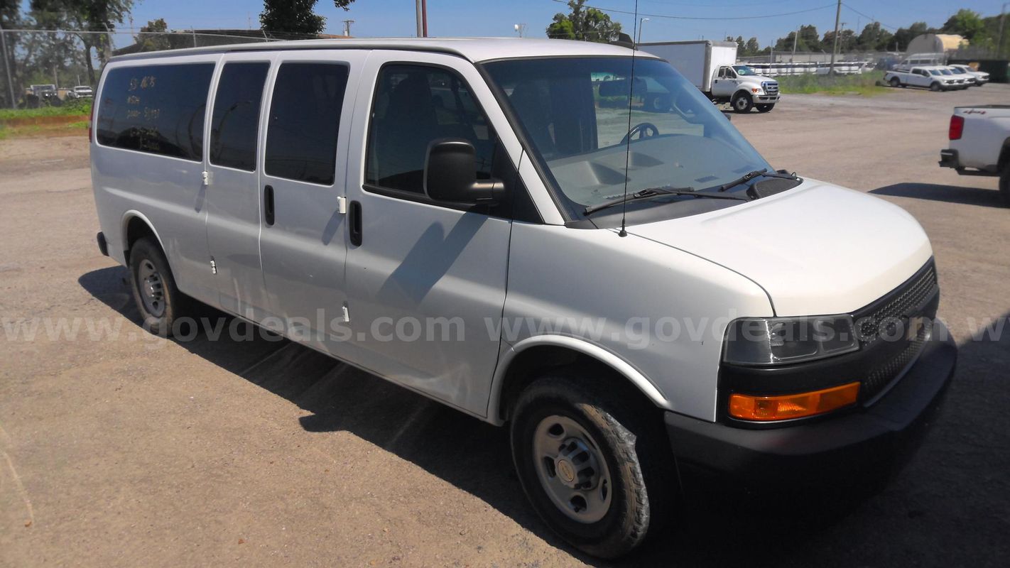 2020 Chevrolet Express 3500