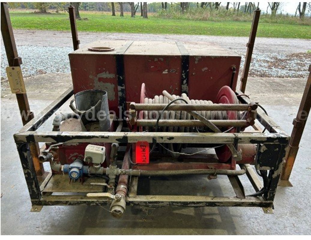 1998 Aqua Duk Pumper 100 gal