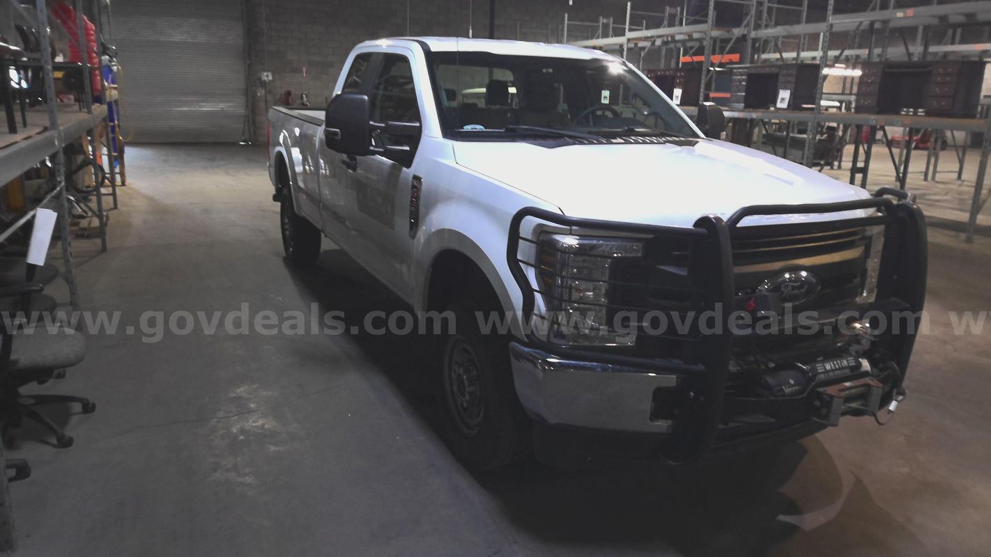 2019 FORD F350 4WD SUPER CAB