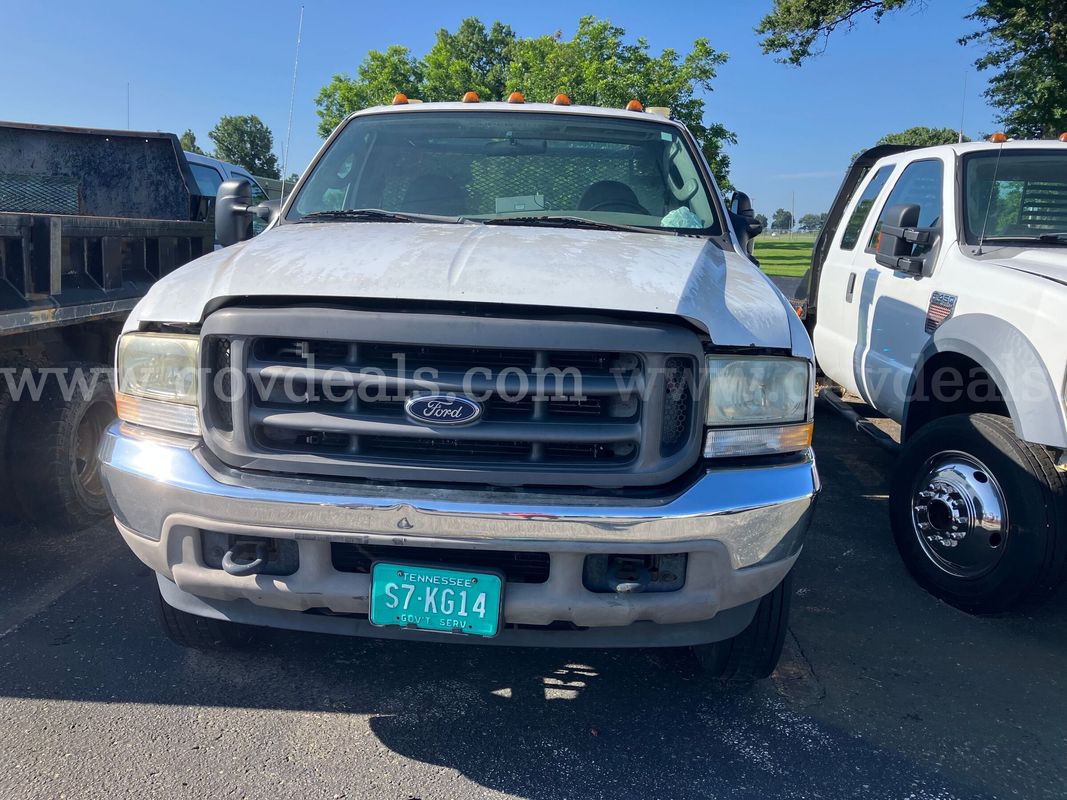 2004 FORD F450 FLAT BED (1 of 9)