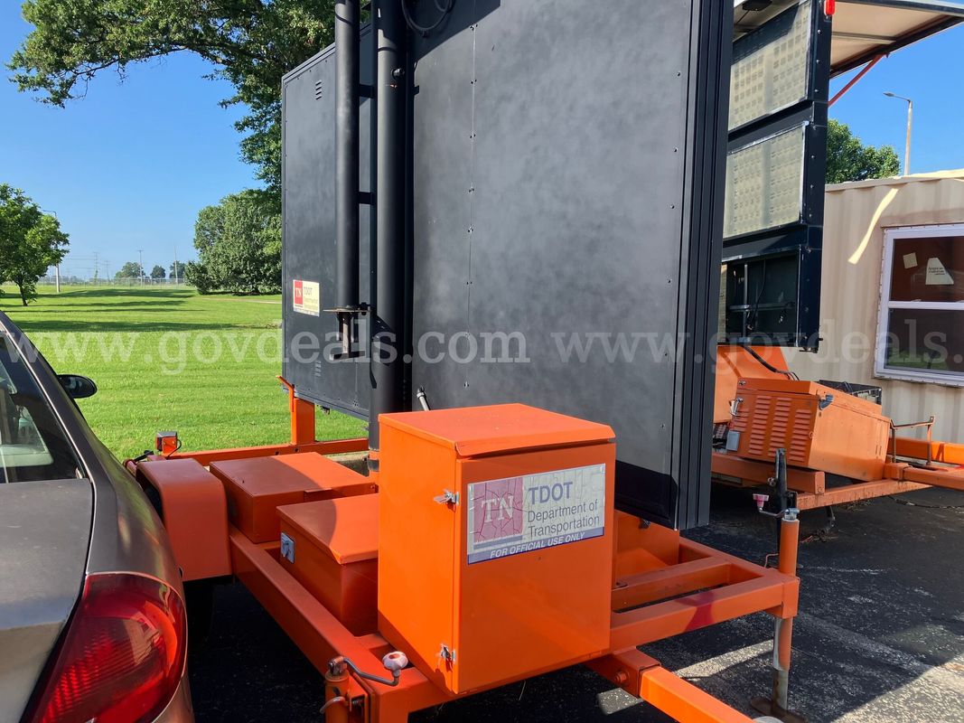2011 KK SYSTEMS MB3L Message Board, Trailer Mounted