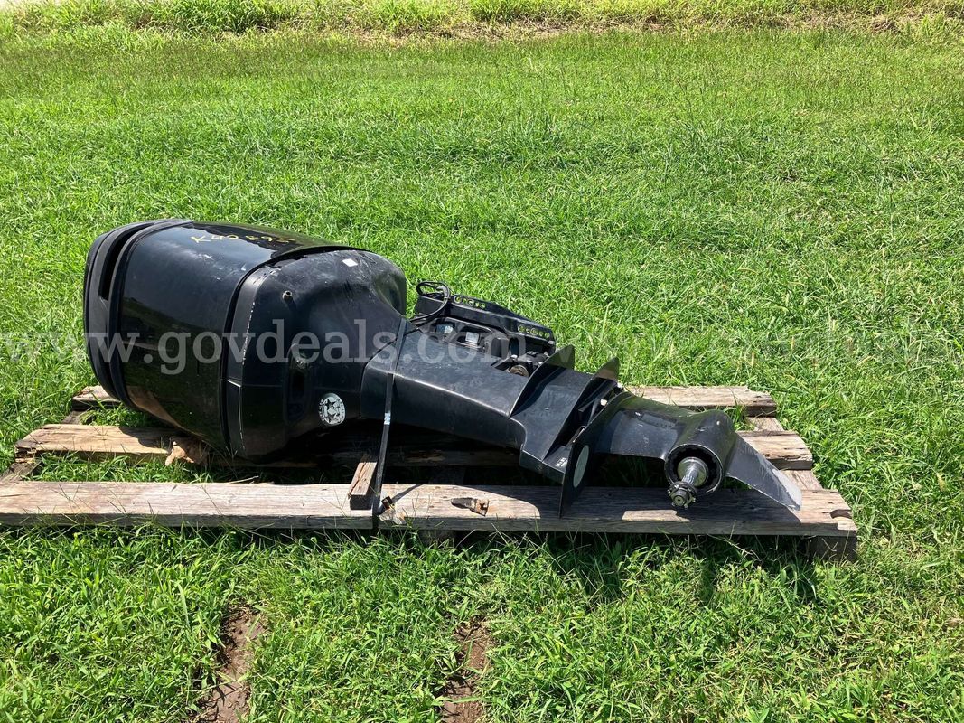 2004 MERCURY 225 OUTBOARD MOTOR