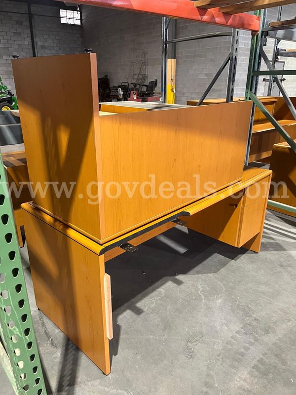 DESK