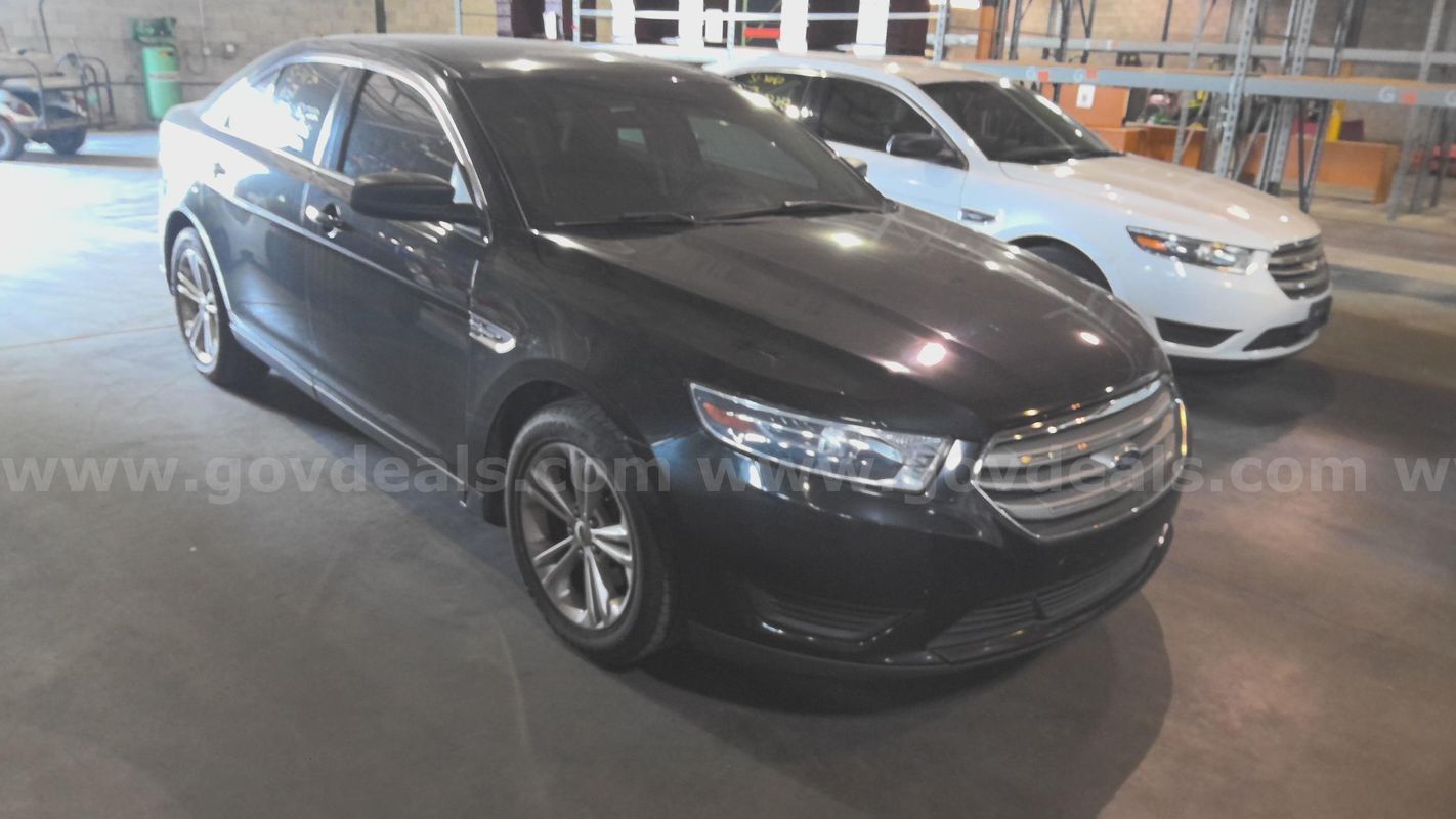 2015 Ford Taurus