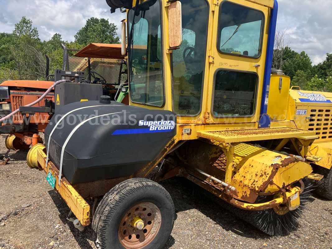 2009 Superior Dt80 Broom
