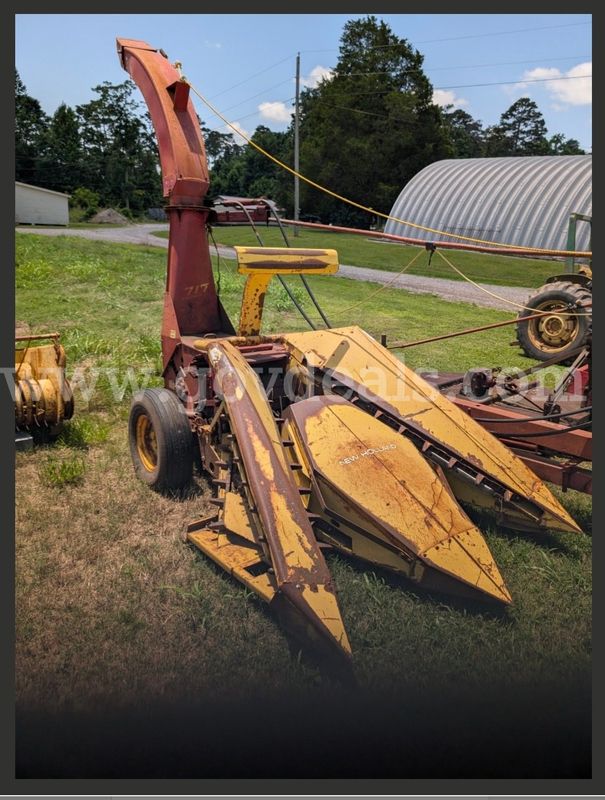 New Holland 717 Super Silage Chopper