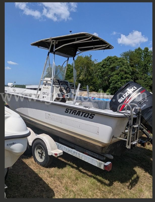 1998 STRATOS 1900 C/C BOAT