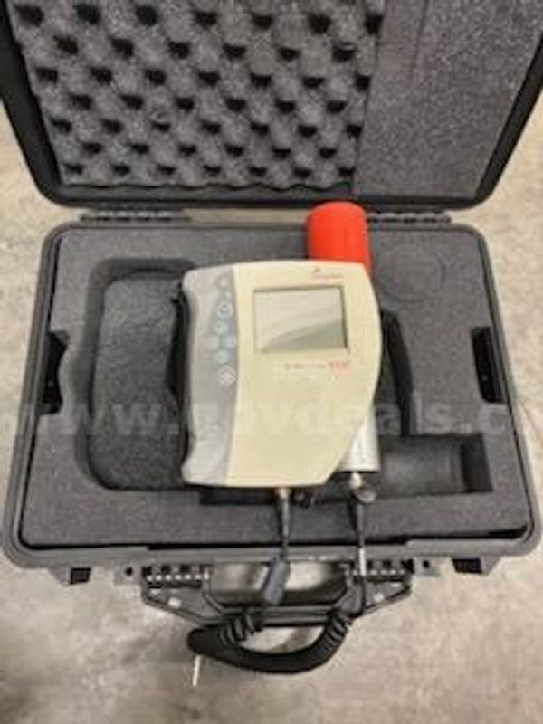 DATA ANALYZING EQUIPMENT 1 LOT