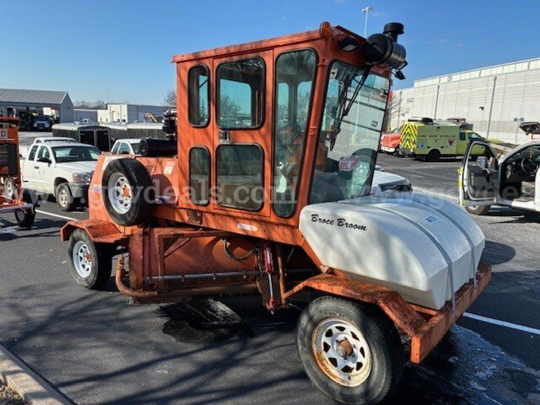 2010 BROCE KR350 SWEEPER