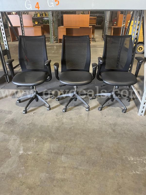 4 OFFICE CHAIRS
