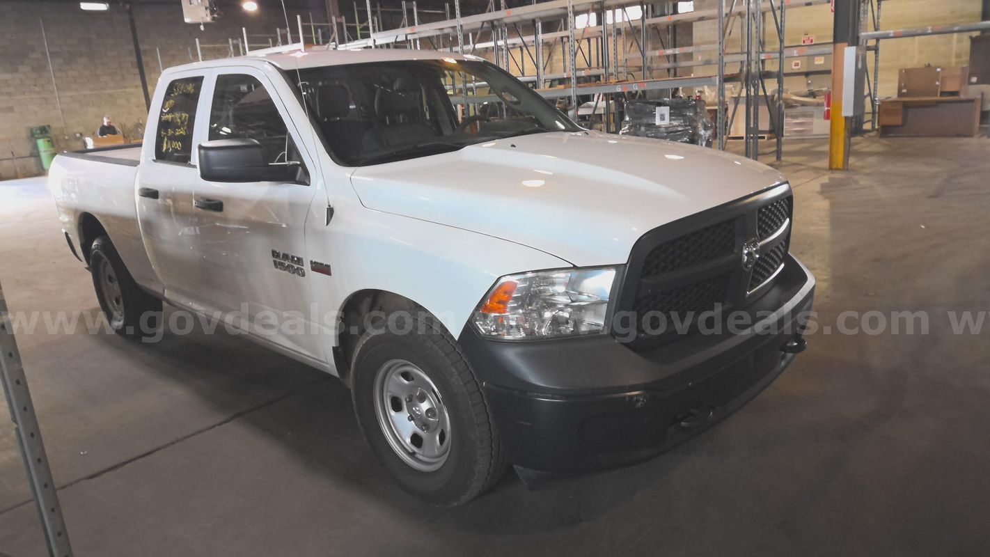 2018 RAM 1500 4WD DOUBLE CAB