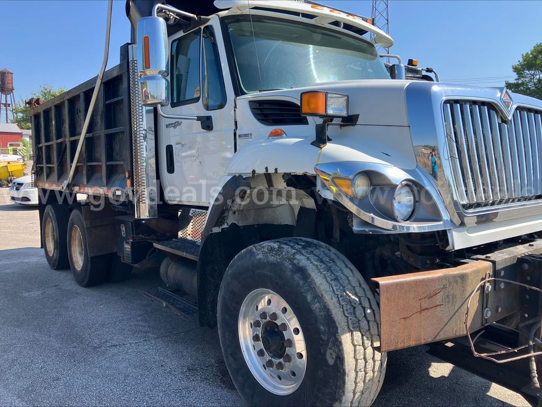 2011 International 7600 Dump Truck