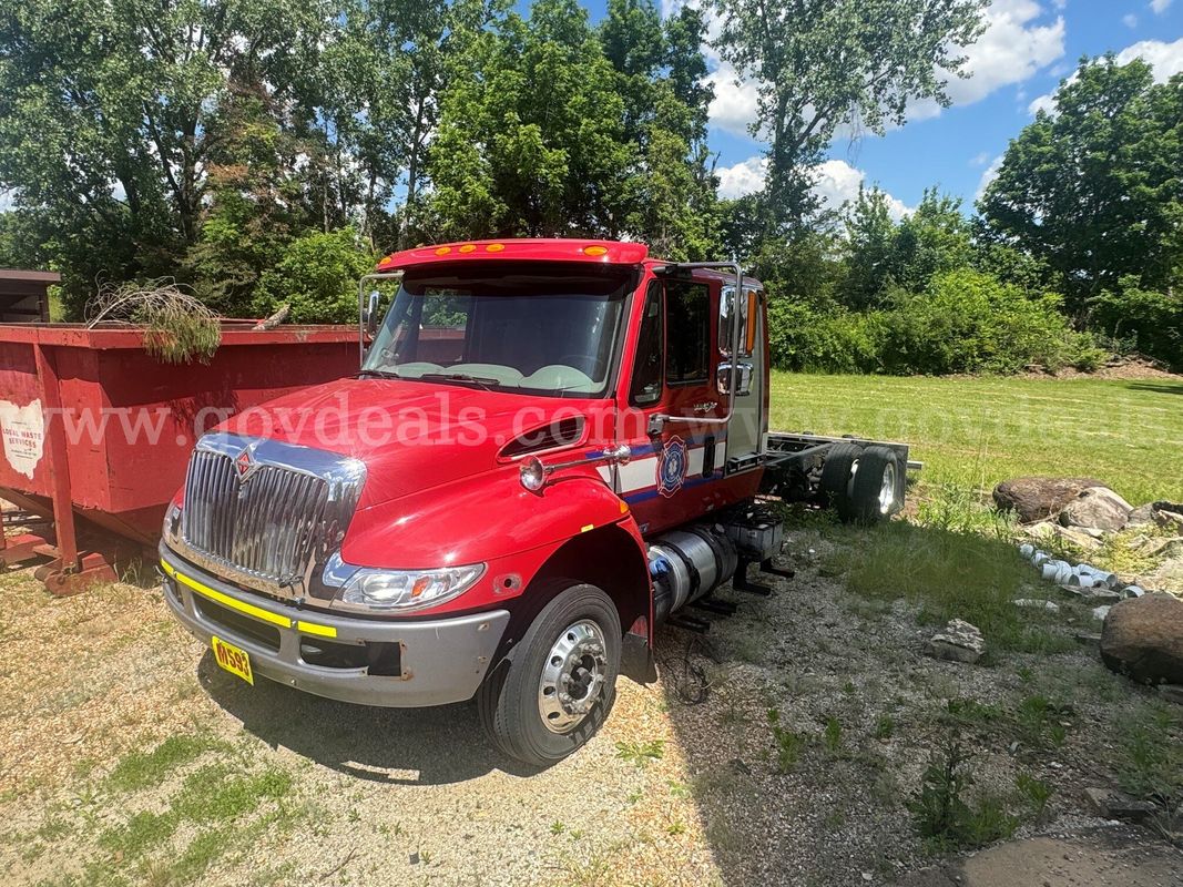 2016 International DuraStar 4300 Extended cab