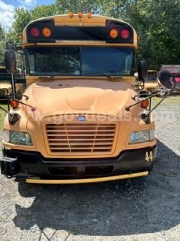 2010 Blue Bird Vision Bus 77 Passenger