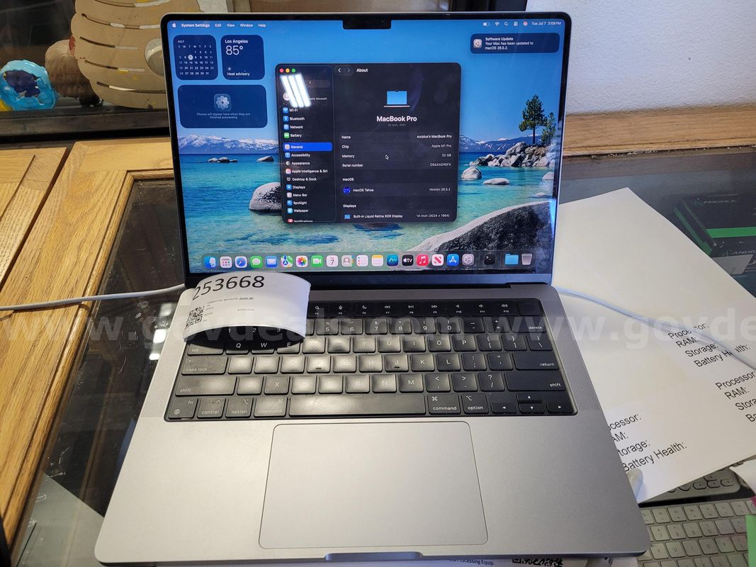 Computer: Macbook Pro 14" M1 Pro 3.2ghz / 32gb / 500gb