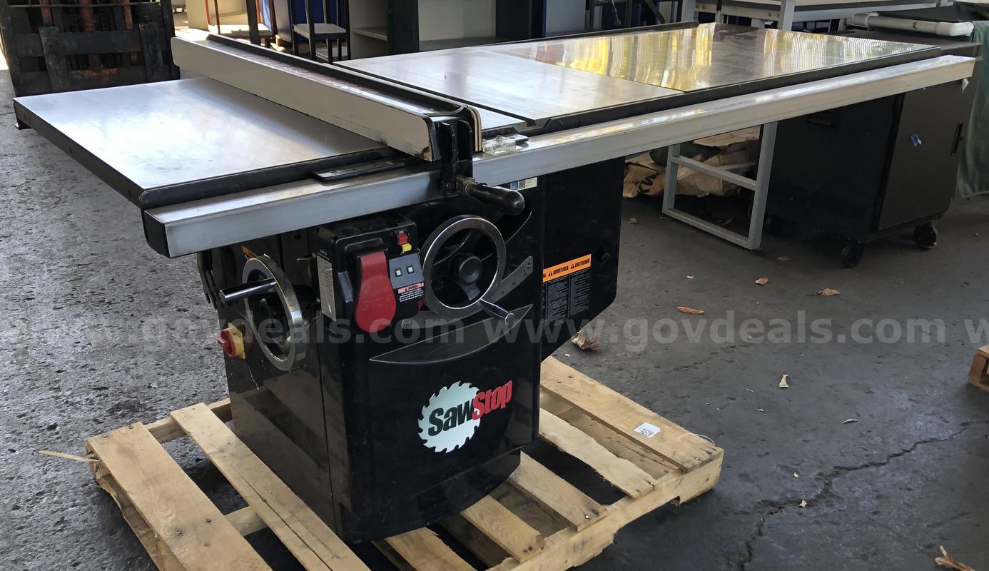 CABINET SAW: INDUSTRIAL