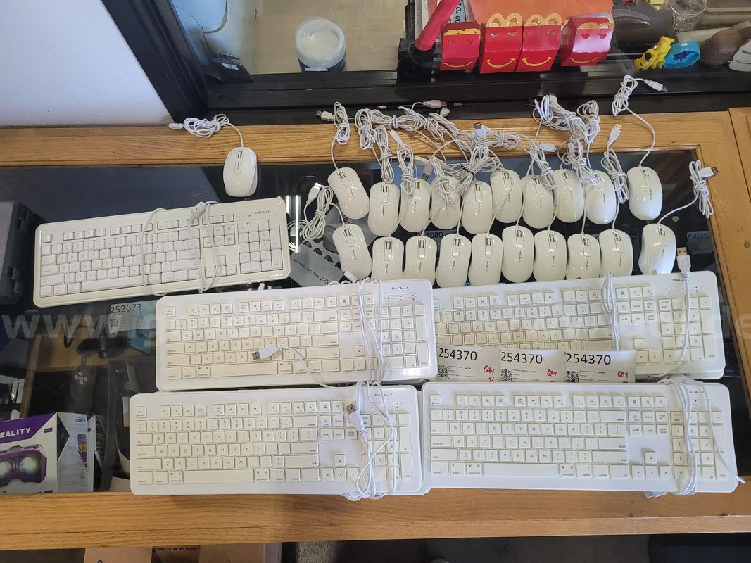 KEYBOARD AND MICE SETS: BOX LOT