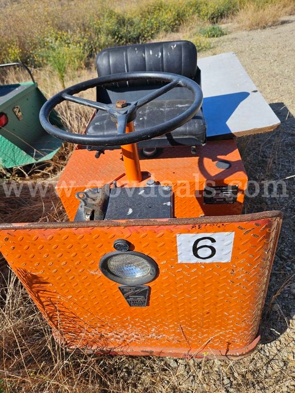 Taylor Dunn Cart