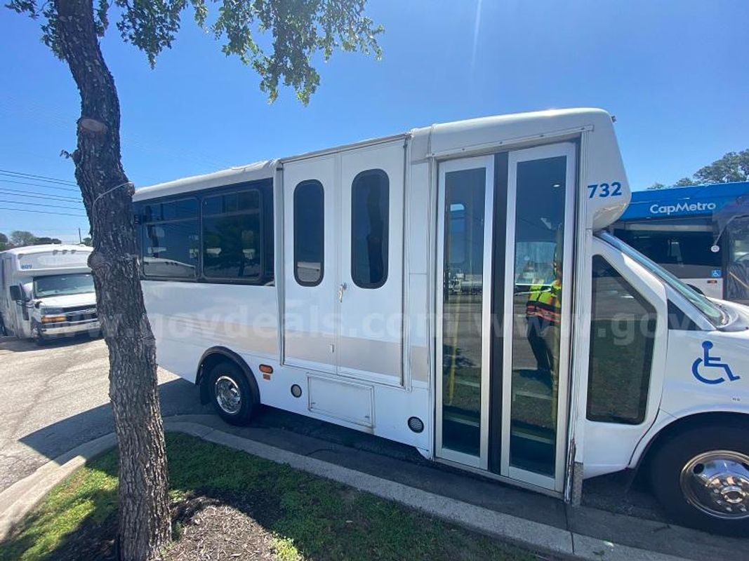 2015 Champion C4500 6.6 Duramax Transit Bus (Unit 732) DOES NOT RUN, UNKOWN ISSUES