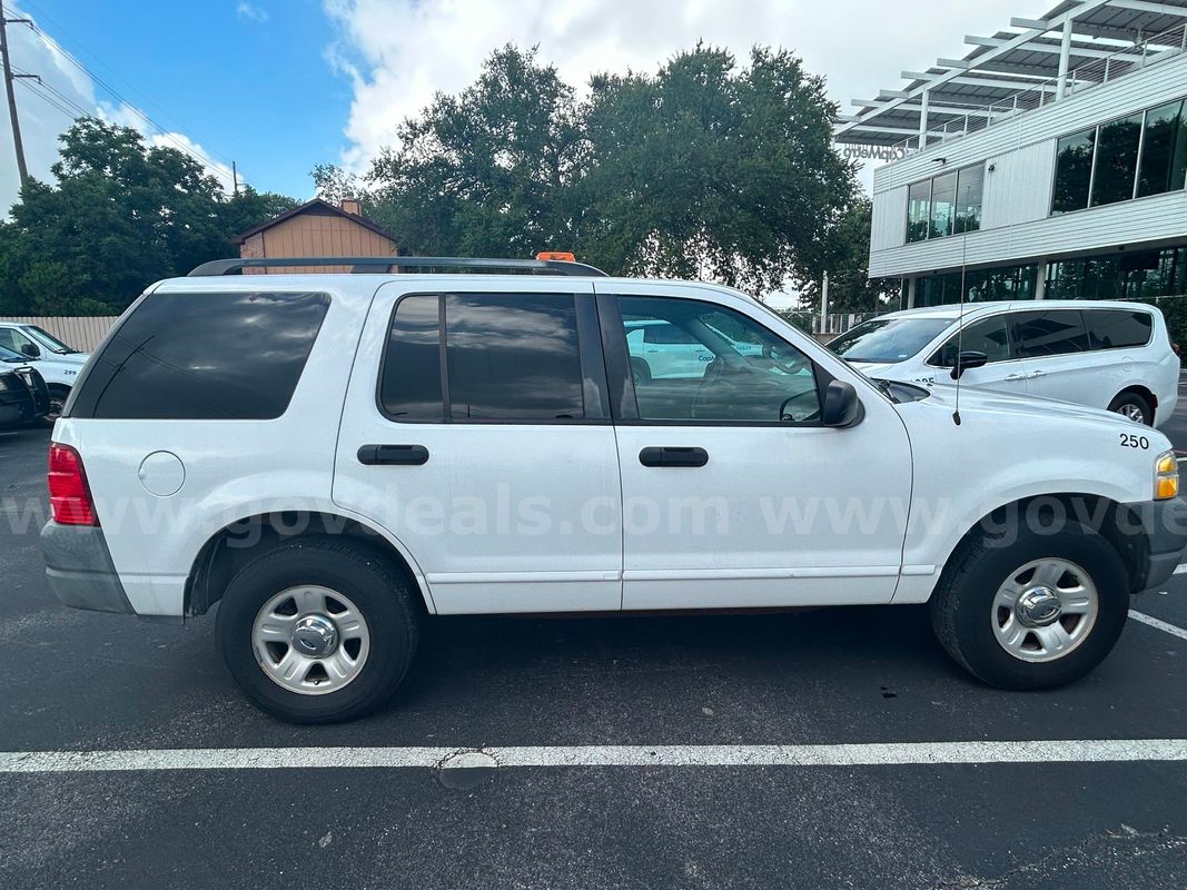 2003 FORD EXPLORER (Unit 250)