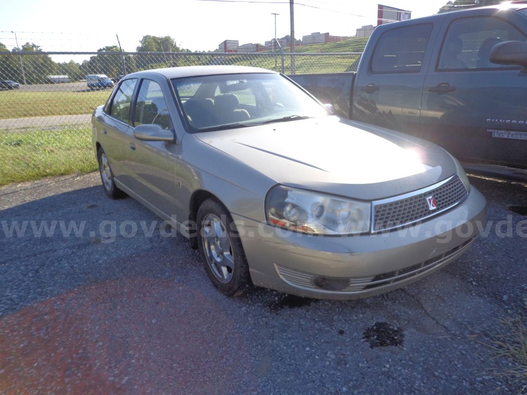 2003 Saturn L-Series Sedan
